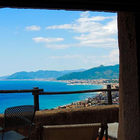 Blu Oltremare Bed and Breakfast Borgio Verezzi Buitenkant foto