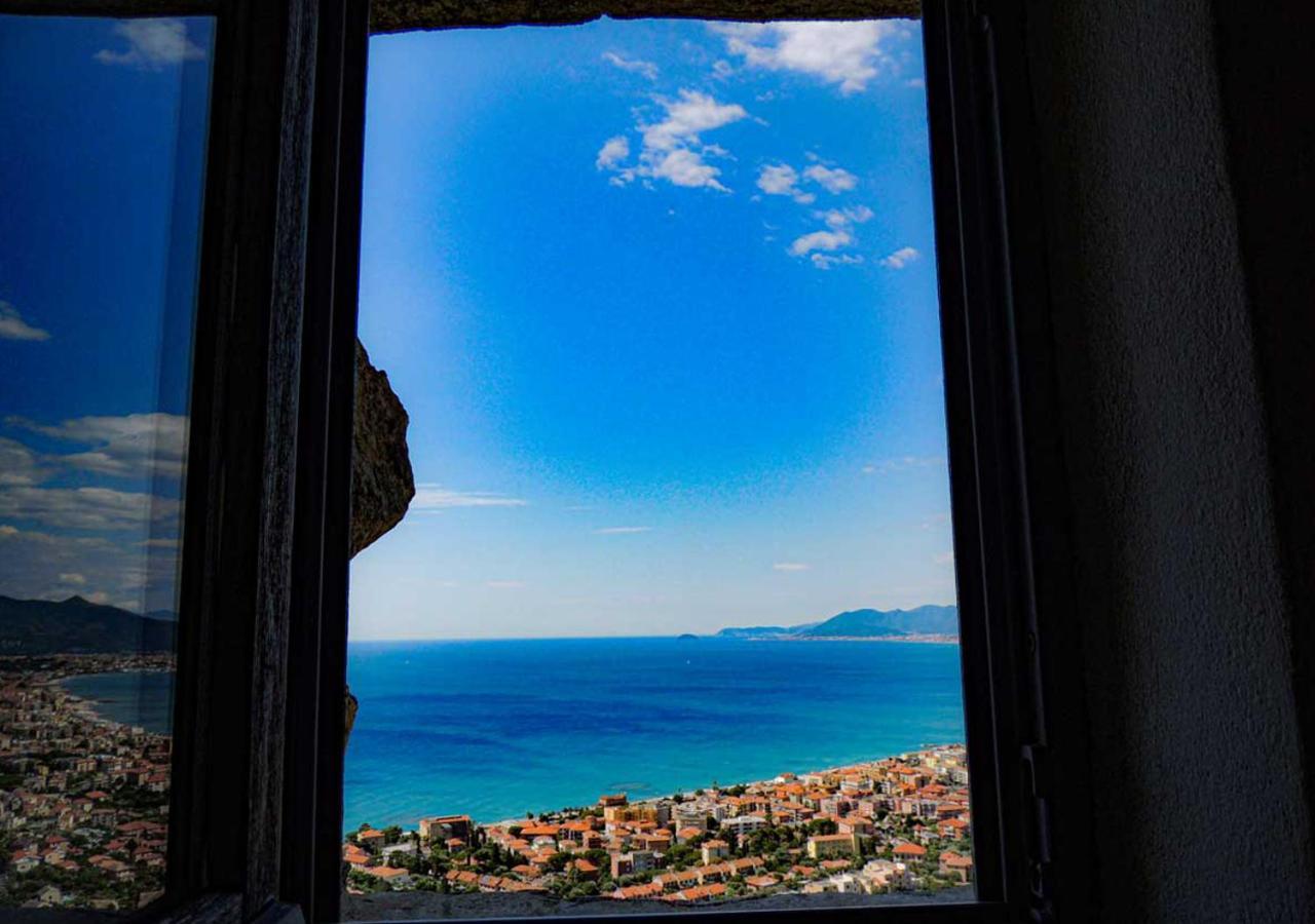 Blu Oltremare Bed and Breakfast Borgio Verezzi Buitenkant foto