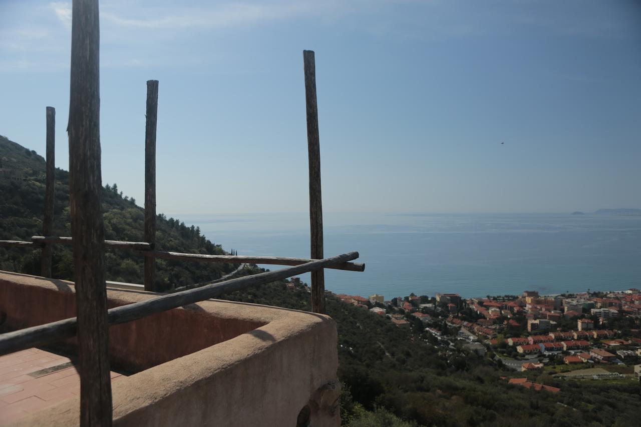 Blu Oltremare Bed and Breakfast Borgio Verezzi Buitenkant foto